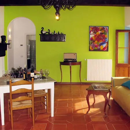 Semesterbostad Il Nespolo By Interhome